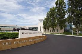 Logo of the Gemological Institute of America (GIA)